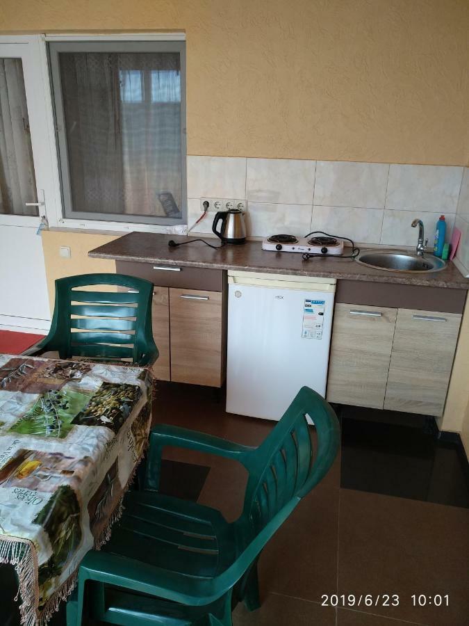 Guest House Santin チョロノモスク エクステリア 写真
